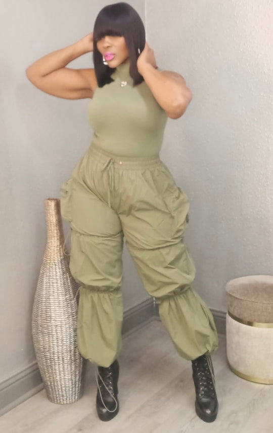 Prissy Parachute in Olive