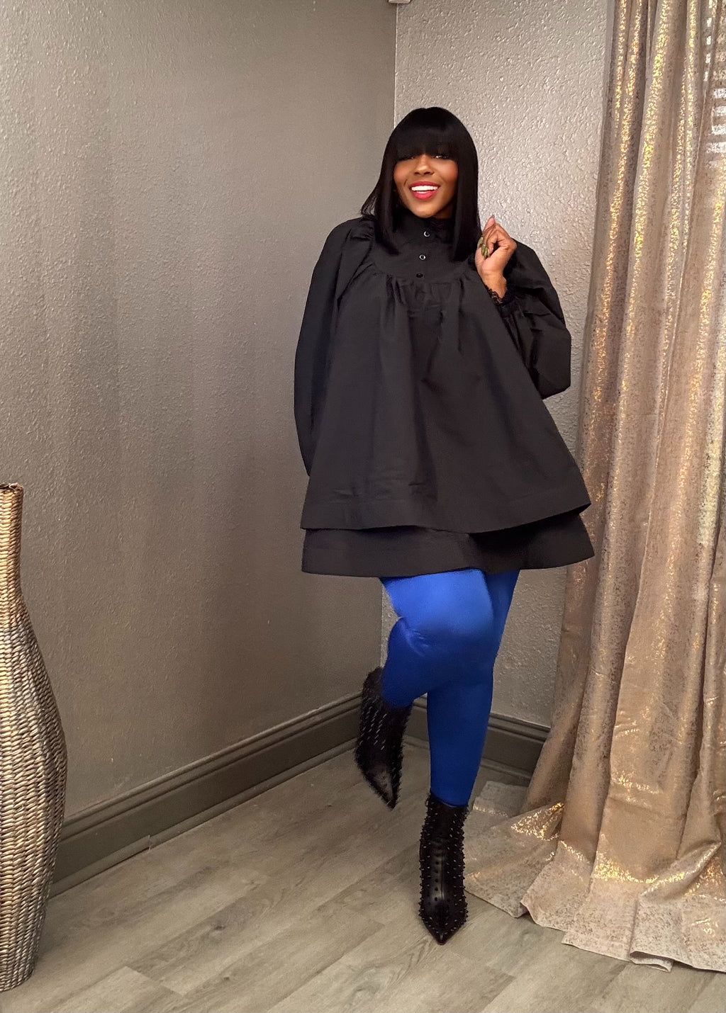 Rich Auntie in Black