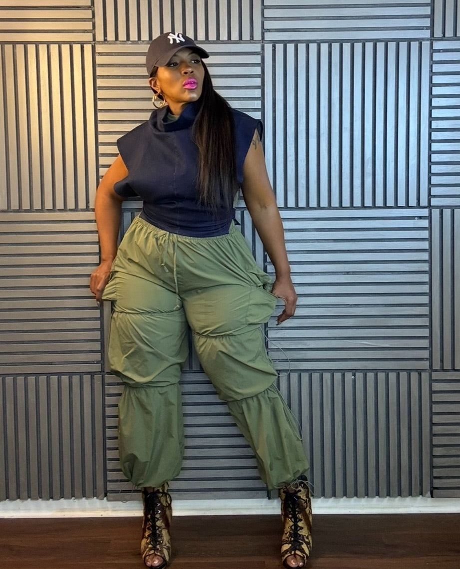 Prissy Parachute in Olive