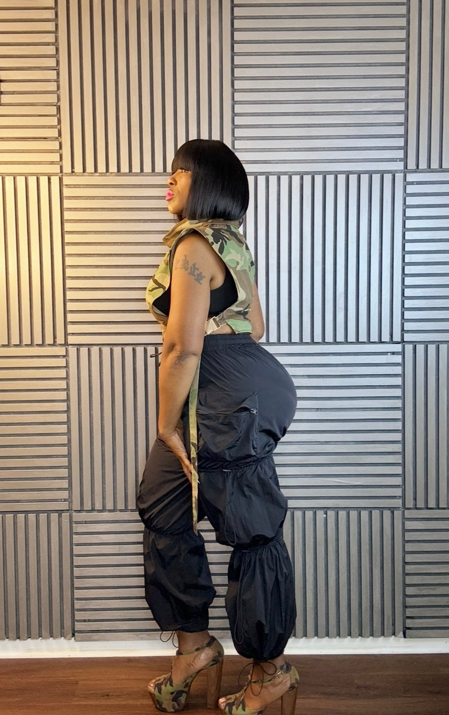 Prissy Parachute in Black