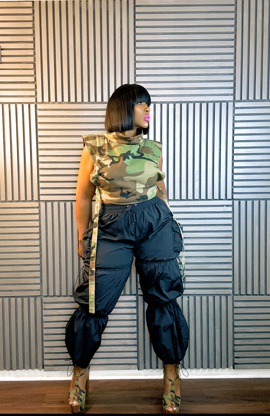 Prissy Parachute Pants in Black