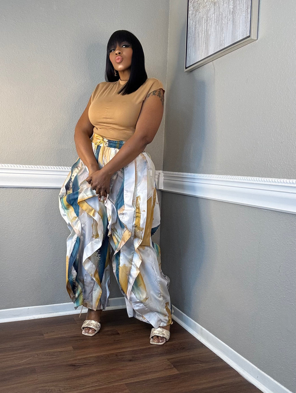 Ruffles on Ruffles blue tidie