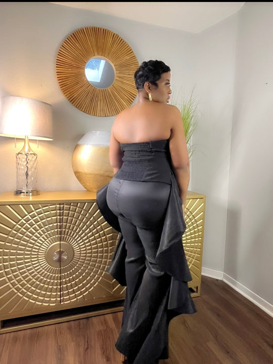 Bold & Beautiful in Black
